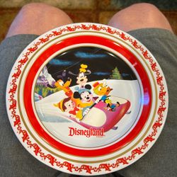 Disneyland Resort 2007 Holiday Plates – Set of 3 – Mickey Castle Christmas Disney Parks