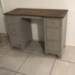 Free Desk