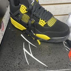 Thunder 4 