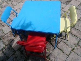 20'high by 24x24 width kids table with 3 chairs