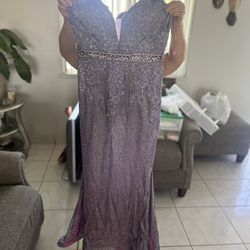 PROM DRESS /purple Dress