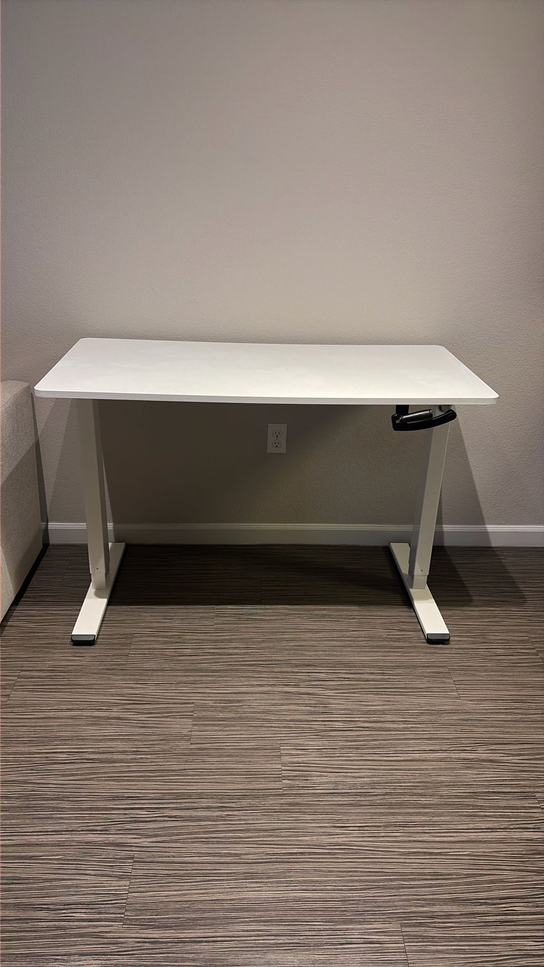 White Standing Desk - Manual