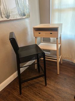 Tall desk