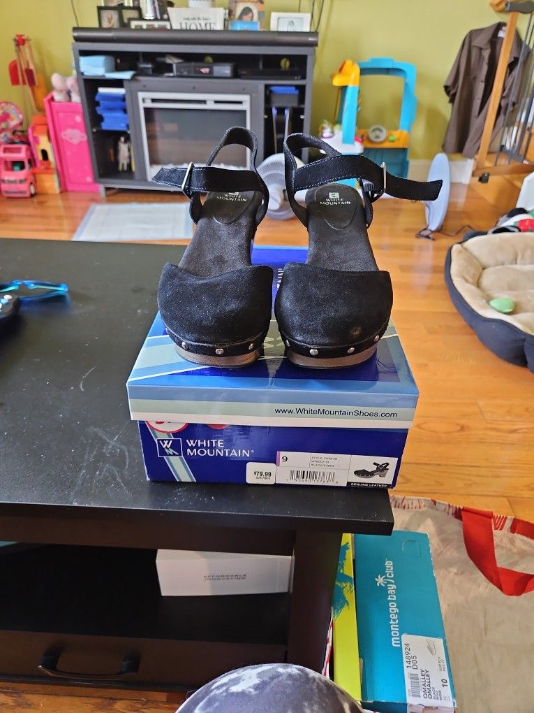 Suede Clog Shoes