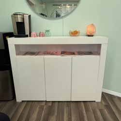 LIKE NEW White High Gloss Buffet Cabinet With 3 Cupboards. LED Lights That Change To Several Different Colors 