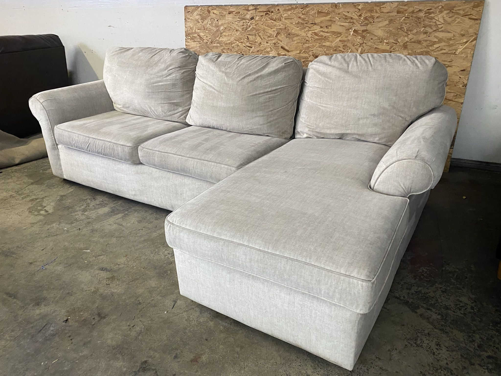 England Sectional Couch (free delivery)