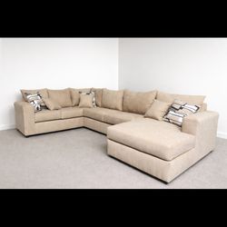 Traditional Living Room U Shape 