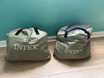 2 queen inflatable mattresses