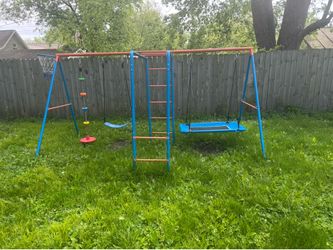 Swing set