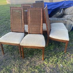Bottom China With 7 Chairs   $75