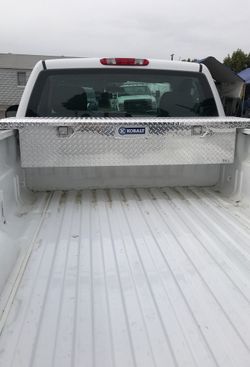 Locking tool box