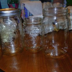Ball canning jar with lid and mason jar