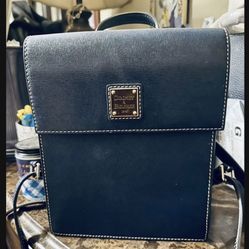 GENUINE DOONEY & BOURKE CROSSBODY BACKPACK -NEW - BOUGHT DIRECTLY FROM DOONEY & BOURKE