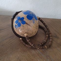 Hawaiian Handmade Coconut Purse w/ Beaded Double Handles, Lined with Zip Closure