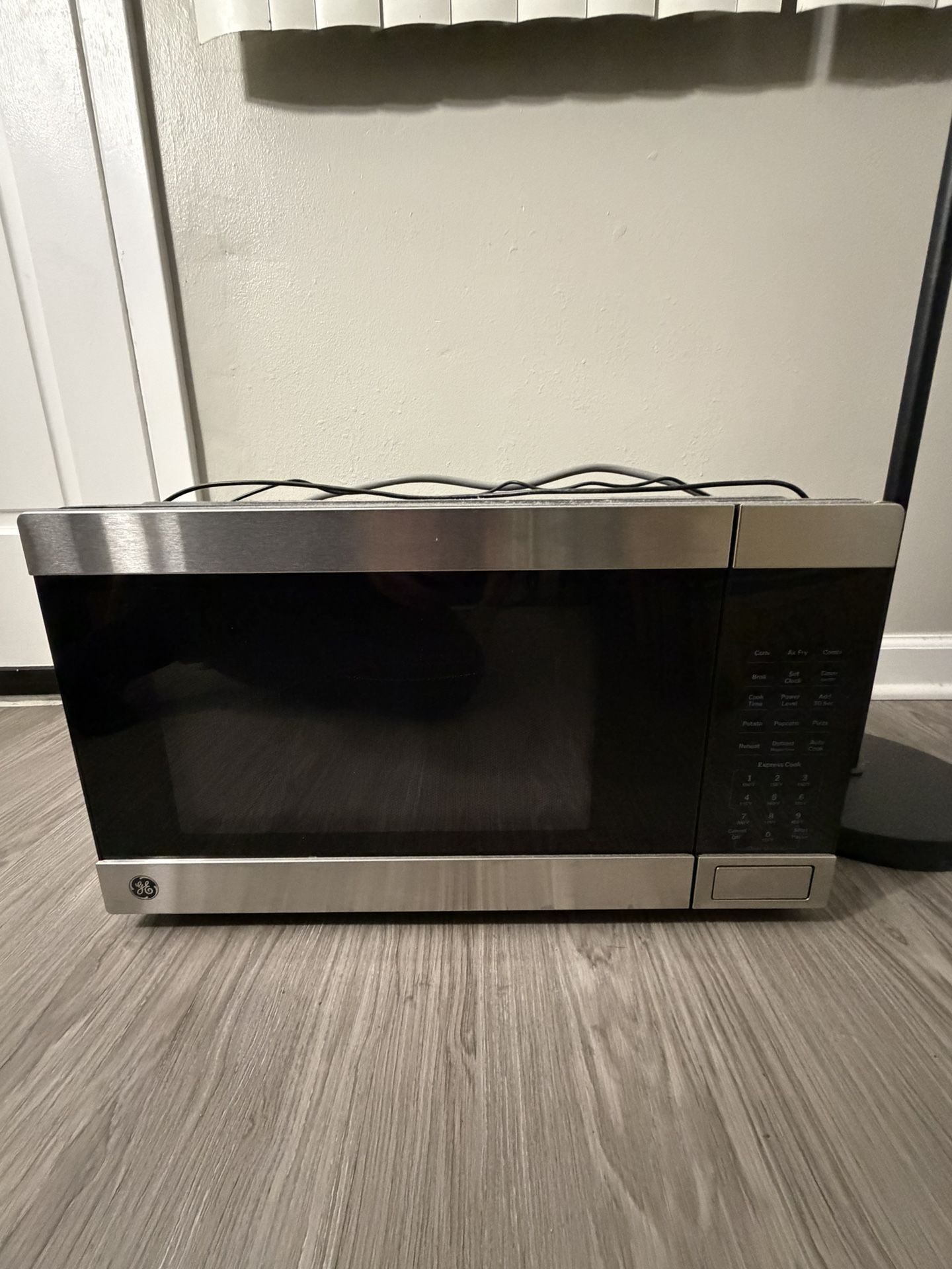 GE Microwave + Air Fryer – Stainless Steel