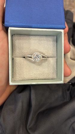 Diamond ring white gold