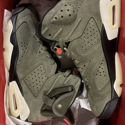 Travis 6 Olive 🫒 size(8.5M). Tried on like new. 📲 missing extra laces.