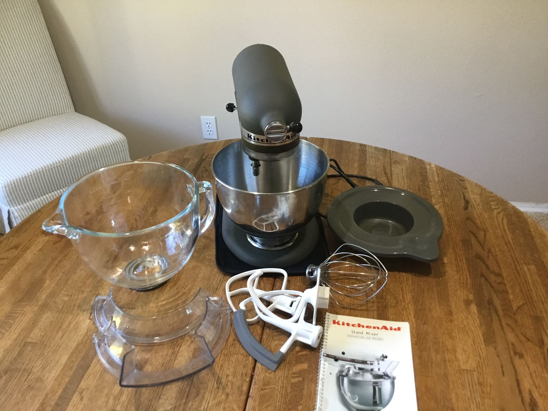 KitchenAid 4.5 Quart Mixer