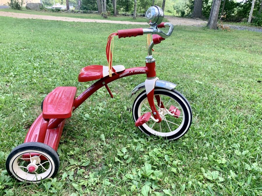 Radio Flyer, Classic Red Dual Deck Tricycle, 12"