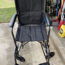 Drive wheelchair with foot rest