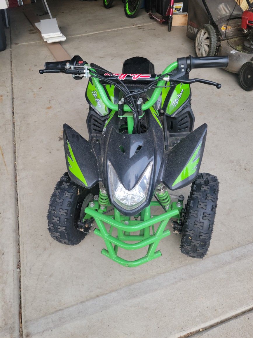 Go Bowen Kid's 24V electric ATV VGC