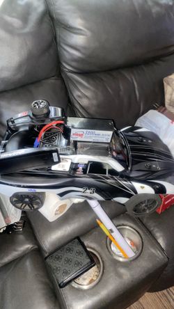Traaxas electric motor race car