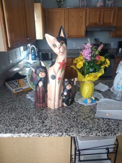 3 Cats Wooden Hand Craft Deco