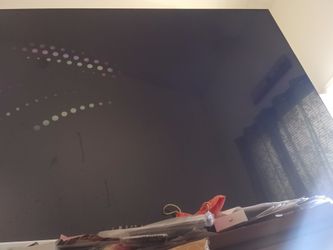 EUC 86in SAMSUNG TV