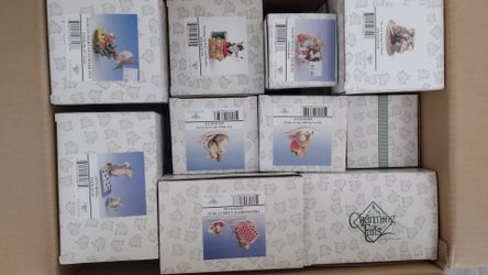 Charming Tails collection 90 pieces new