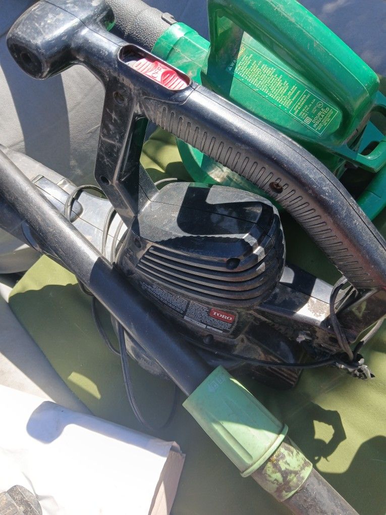 Leaf Blower