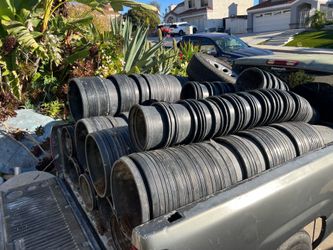 Plastic pots / for plants