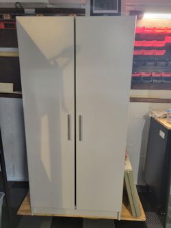 Dresser storage