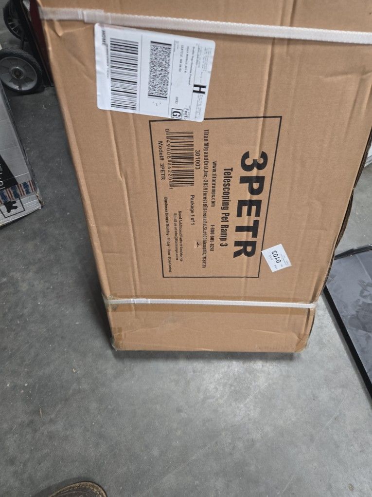 Telescoping Pet Ramp