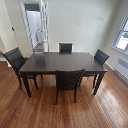  Table With 4 Chairs