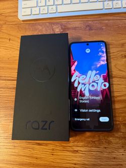 Motorola razr 2024