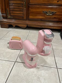 Little Girl Kitchen Set