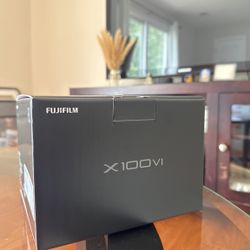 Fujifilm X100VI Silver Digital Camera 