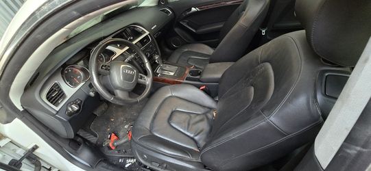 2012 Audi A5 Set Of Black Seats