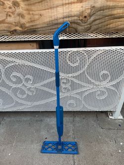 Blue Spray Mop with Flat Head