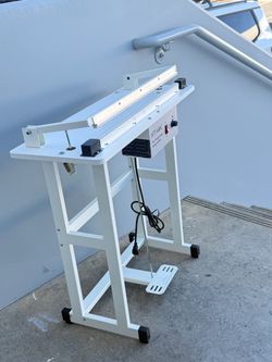 400watt foot pedal heat sealing machine 23-5/8” seal cut bag sealer