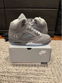 Wolf Grey Jordan 5 (Size 10)