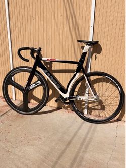 Front HED Tri