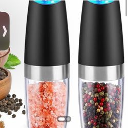 Electric Salt and Pepper Grinder Set