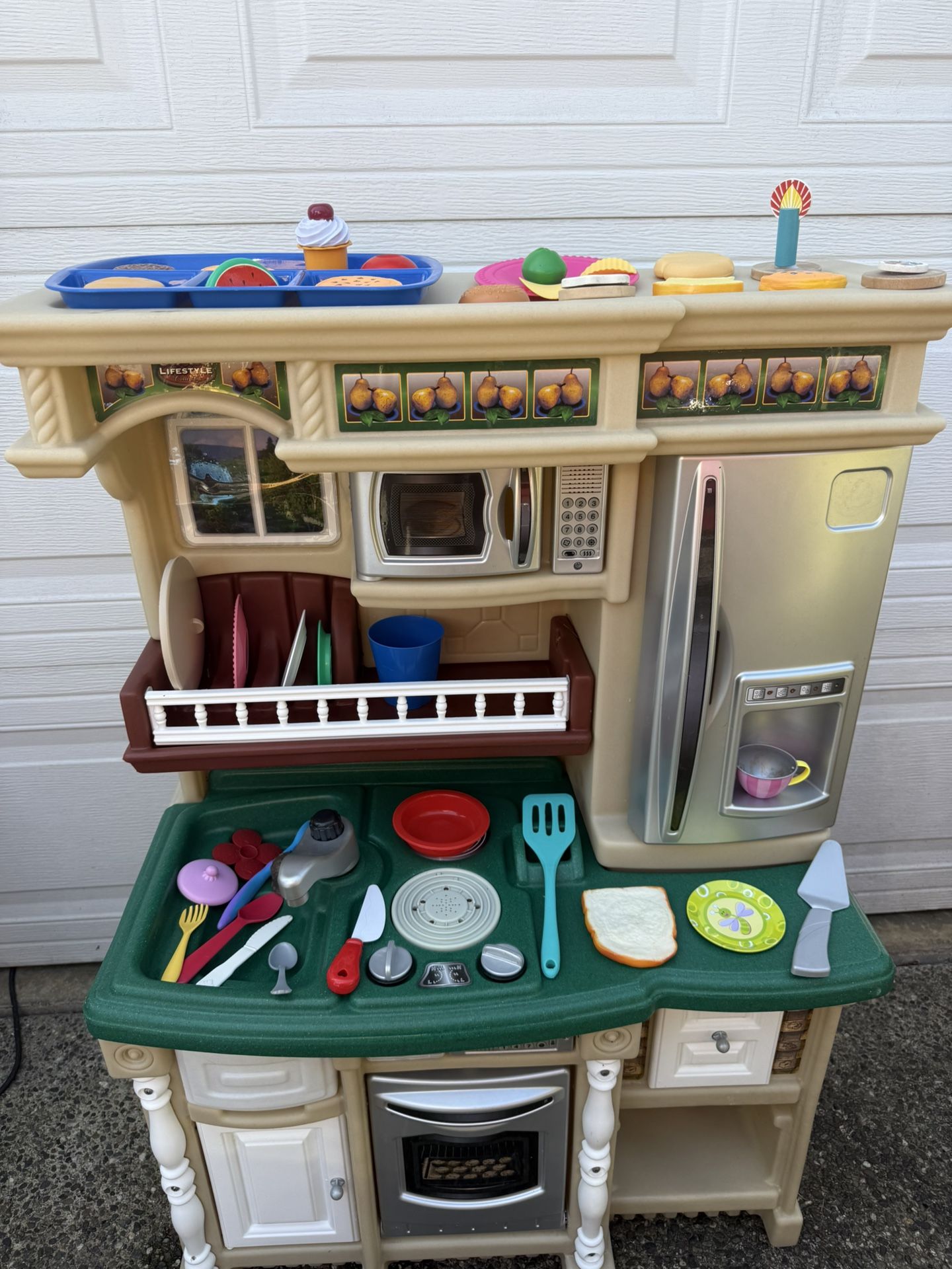 Play Kitchen With Stuff