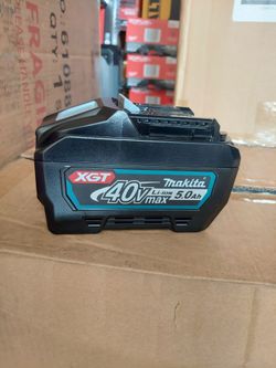 New Makita 40V Battery 5.0Ah.