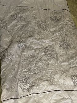 King Size Lavander Floral And Purple Comforter Set With Shams