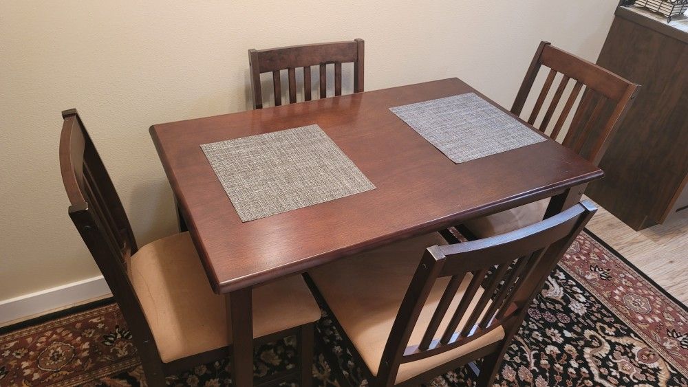 Small Dining Table With 4 Chairs