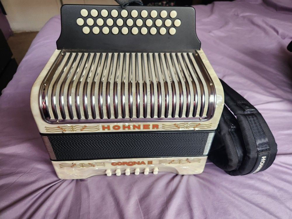 Acordeon Honner Corona II