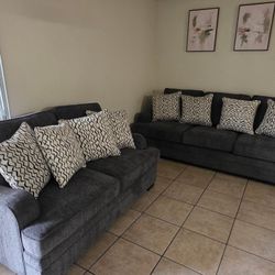 NEW Beautiful Big Sofa Set / Juego De Sofa Grande Color Gris Con Cojines