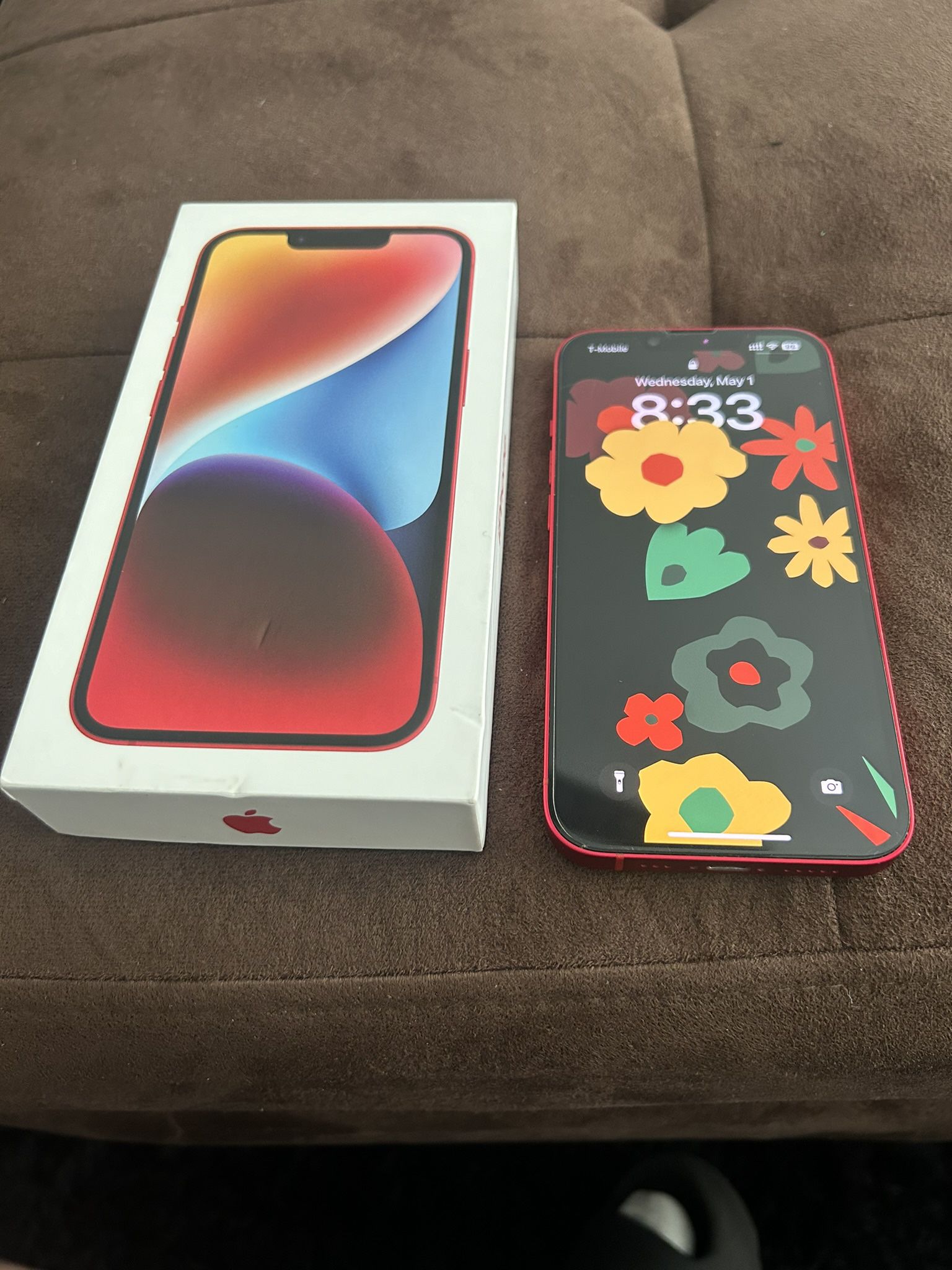 Red iPhone 14 128gb 